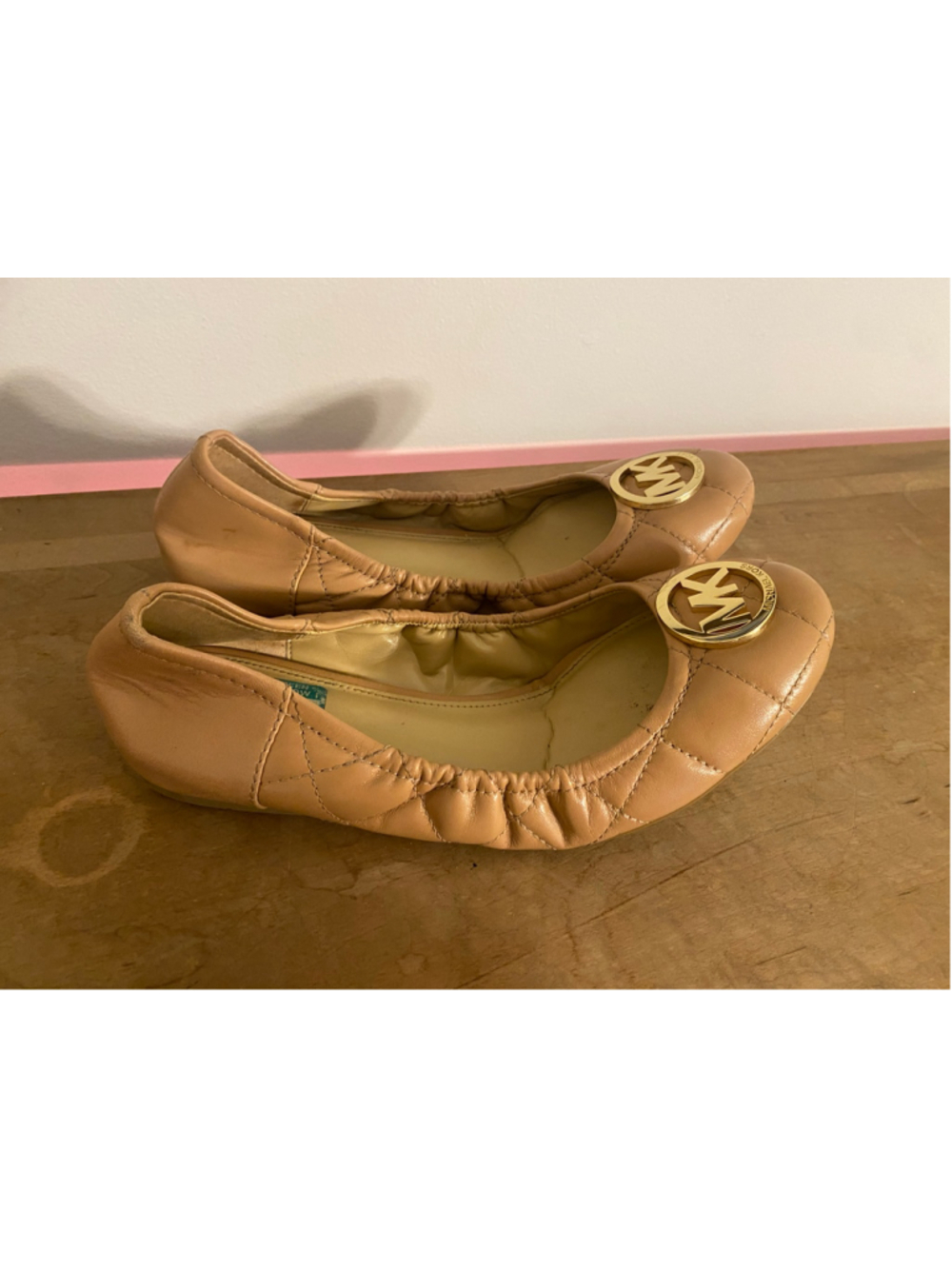 Michael Kors size 9 Quilted Leather Ballerina Flats Beige Gold